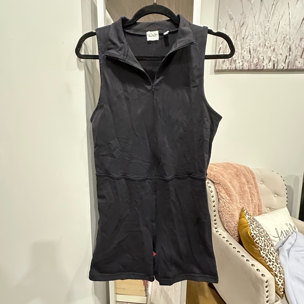 Aritzia Wilfred Free Zip Collar Romper